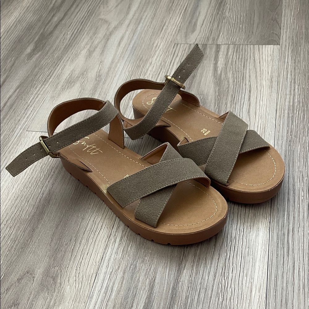 Stylish Brown Sandals
